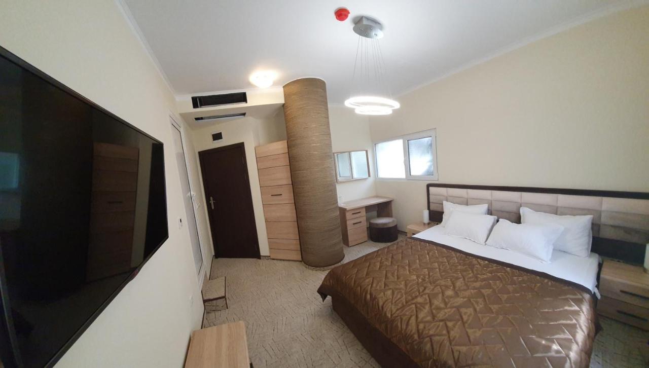 Hotel Dream สตาราซาโกรา ภายนอก รูปภาพ